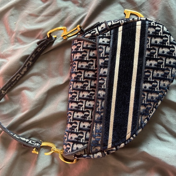 Christian Dior Embroidered Saddle Bag - Picture 4 of 6